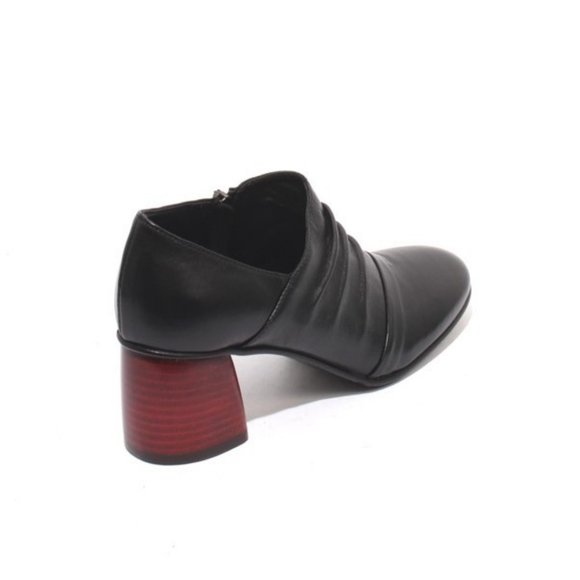 ITALIAN Black Leather Round Toe Zip Booties Heels - Picture 4 of 8